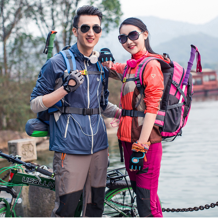 Large Capacity Hiking Backpack For Outdoor Travel And School_voghion.com