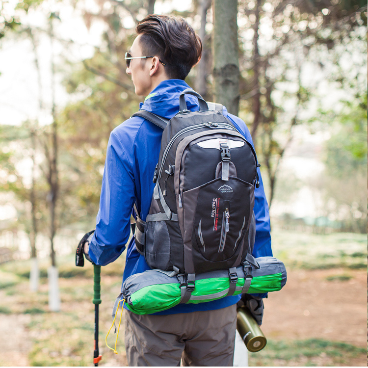 Large Capacity Hiking Backpack For Outdoor Travel And School_voghion.com